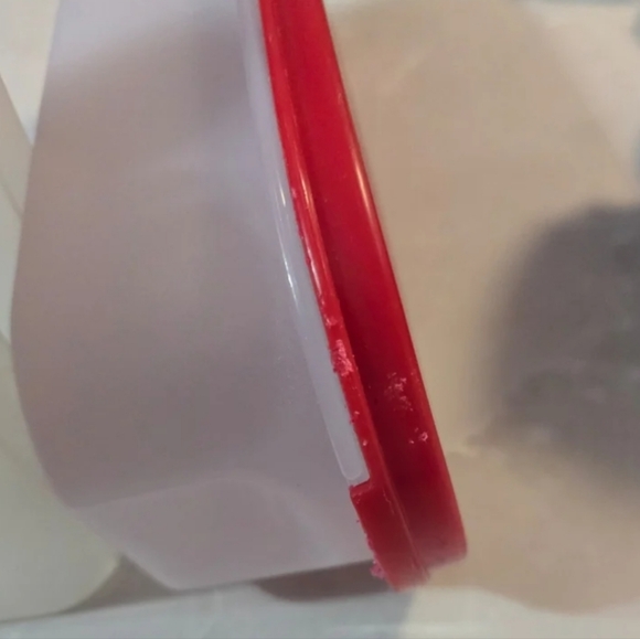 Tupperware Bundle - Picture 6 of 7